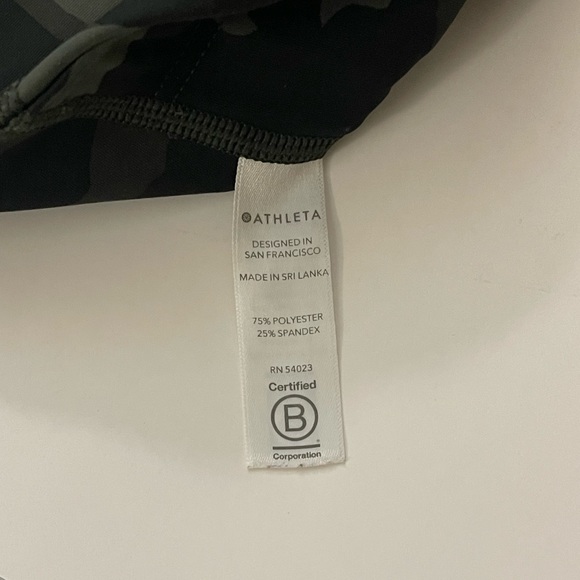 ATHLETA Ultimate 7/8 Tight Camo size XS - Picture 6 of 13